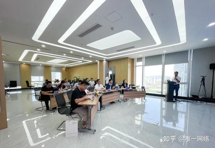 數(shù)智浪潮中的戰(zhàn)略對(duì)話 福建省信息技術(shù)咨詢服務(wù)行業(yè)協(xié)會(huì)走進(jìn)唯一網(wǎng)絡(luò)，共探企業(yè)數(shù)字化新航向